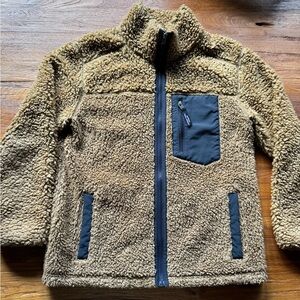 Cozy Brown Patagonia Sherpa Jacket with Navy Accents- Size Small